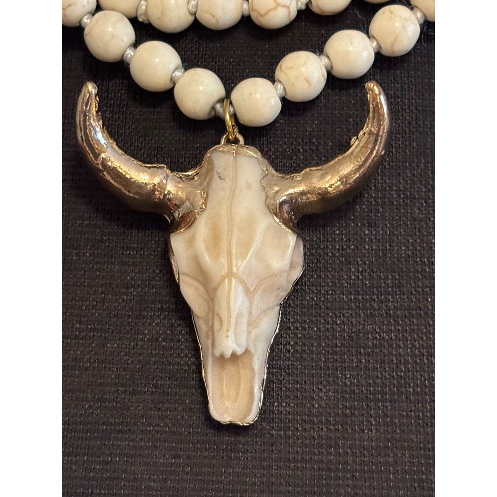 Southwestern White Howlite Beaded Longhorn Skull Necklace Boho Western Cow Steer - Picture 6 of 9